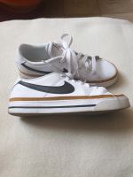 Verkaufe Damen Sneaker von NIKE Gr. 38,5 Sachsen-Anhalt - Zahna-Elster Vorschau