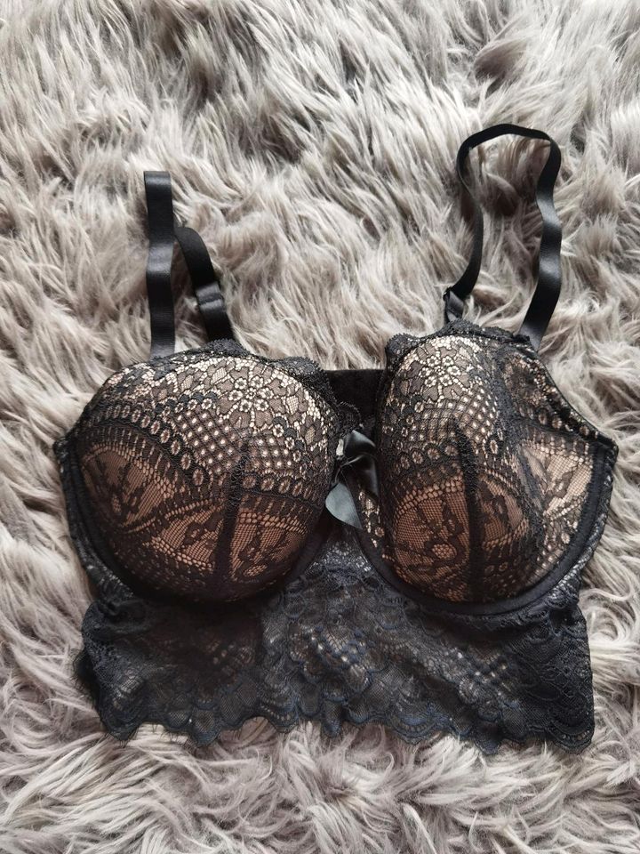 Hunkemöller BH Bralette  schwarz Spitze 80 E Neu in Dresden