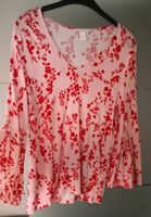 Shirt Bluse Shirtbluse H&M flowers Blumen rosa rot Trompetenärmel Baden-Württemberg - Ingersheim Vorschau