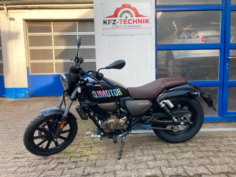 QJ Motor SRV 125 Motorrad Dark Purple 3 Jahre Garantie in Alzey