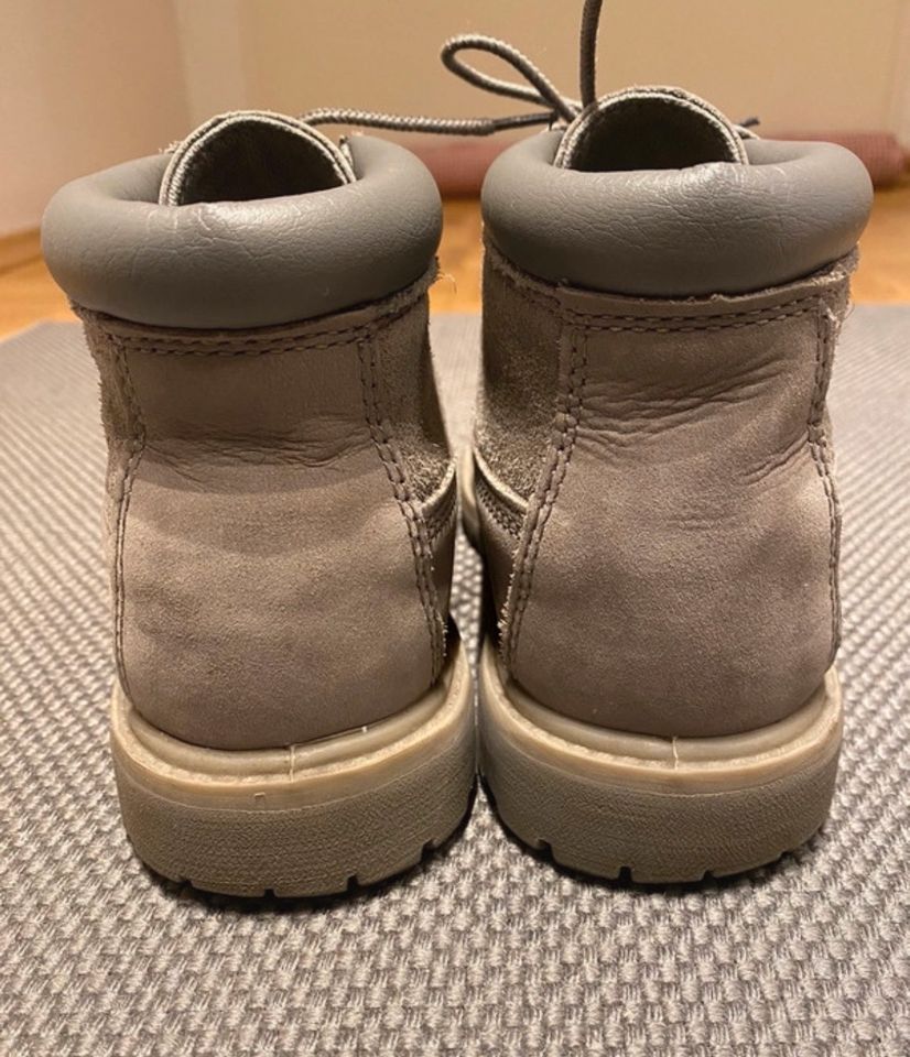 Timberlands Grau in Düsseldorf