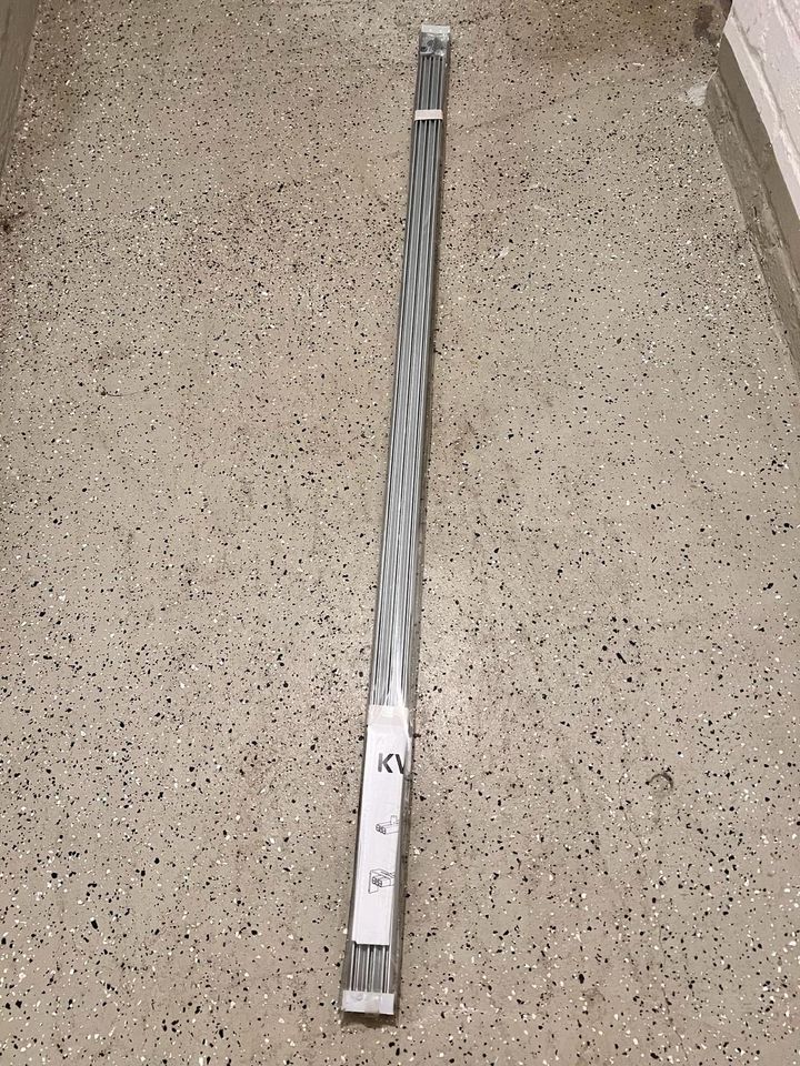 NEU OVP Ikea Kvartal Gardinenstange 140cm dreiläufig Silber in Hamburg