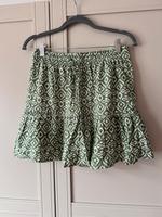 Only skort Hosenrock grün weiß Größe M Schleswig-Holstein - Flensburg Vorschau