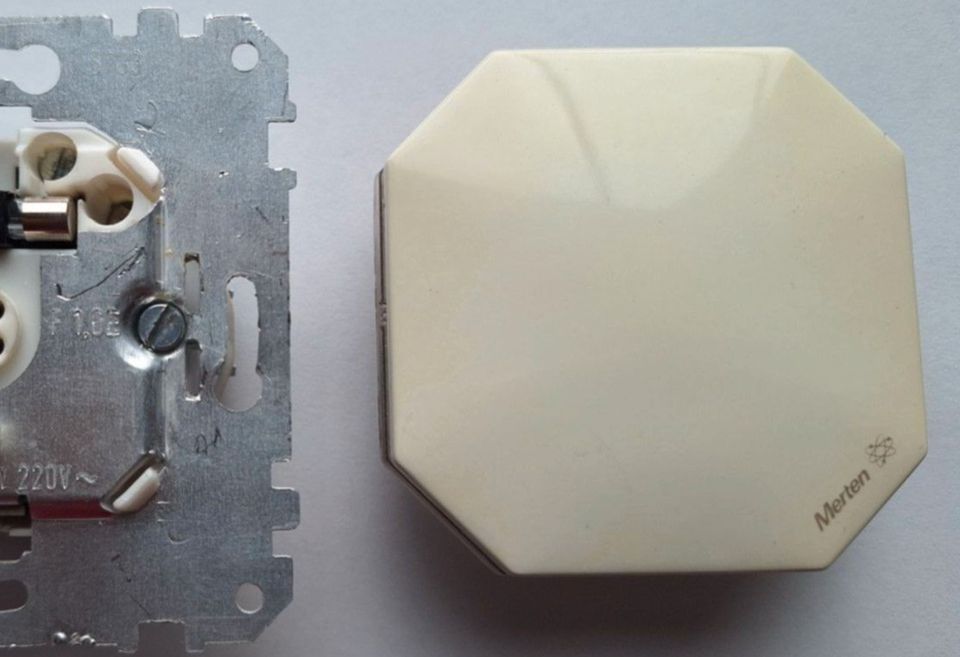 Sensorfläche OctoColor weiss für Merten Touchdimmer 5733 in Illertissen