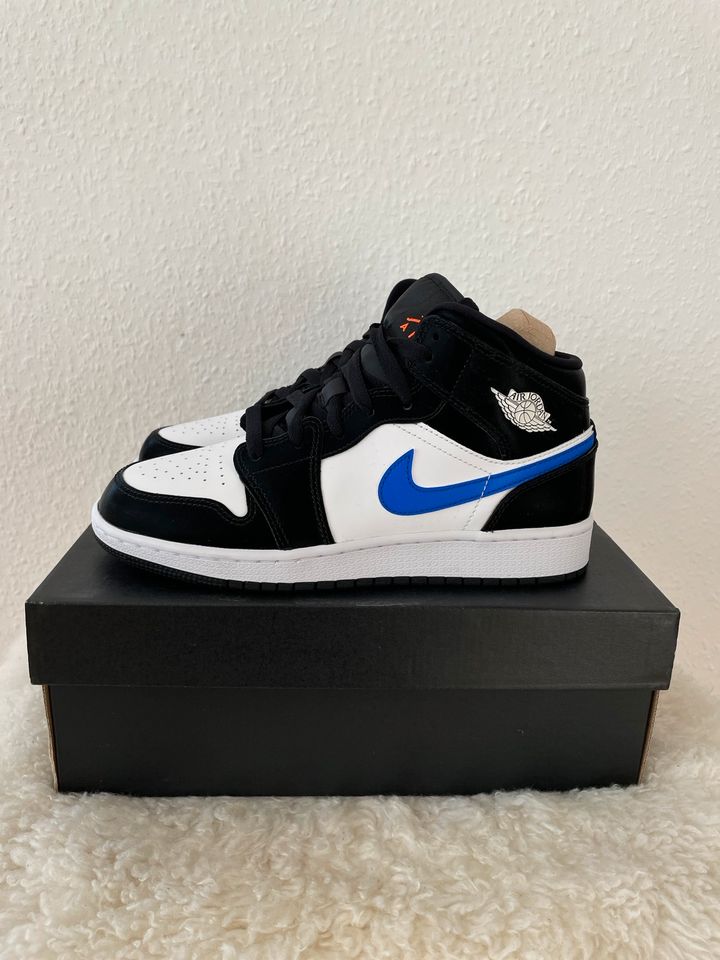 NEU l Jordan 1 Mid Black Racer Blue White GS l 38,5✨ in Berlin