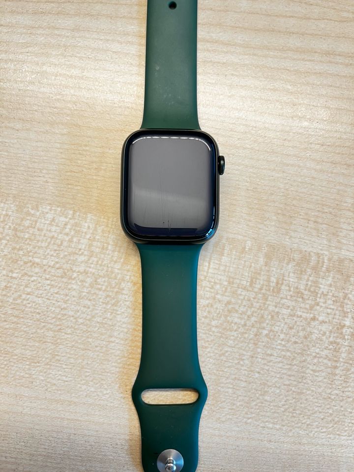 Apple Watch 7 45mm Grün in Hofheim am Taunus