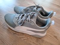 Puma Sneaker Gr 42 weiß grau Schnürschuhe wie neu Freizeit Hessen - Leun Vorschau
