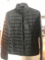 Armani  Jacke Sommerdaune Rostock - Südstadt Vorschau