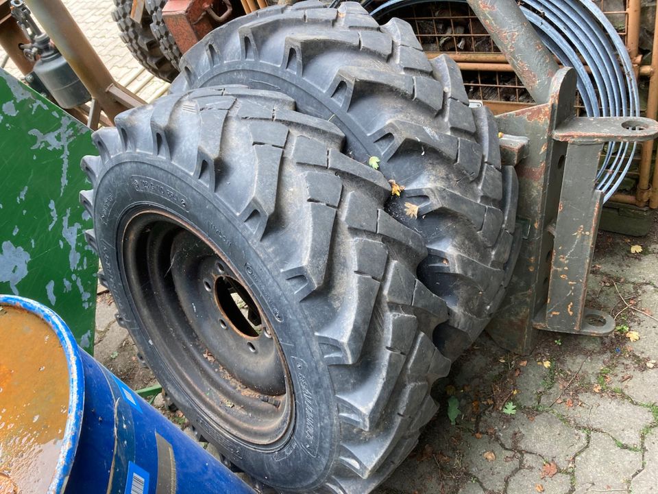 Unimog Reifen 10,5 x 20  Felgen Südrad 9 x 20  (421 401 0601) in Marklohe