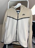 Nike Tech Beige Niedersachsen - Burgdorf Vorschau