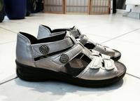 JENNY by ARA Sandalen Luftpolster Gr. 39 Gr. 6 silber Leder NEU Rheinland-Pfalz - Neuwied Vorschau