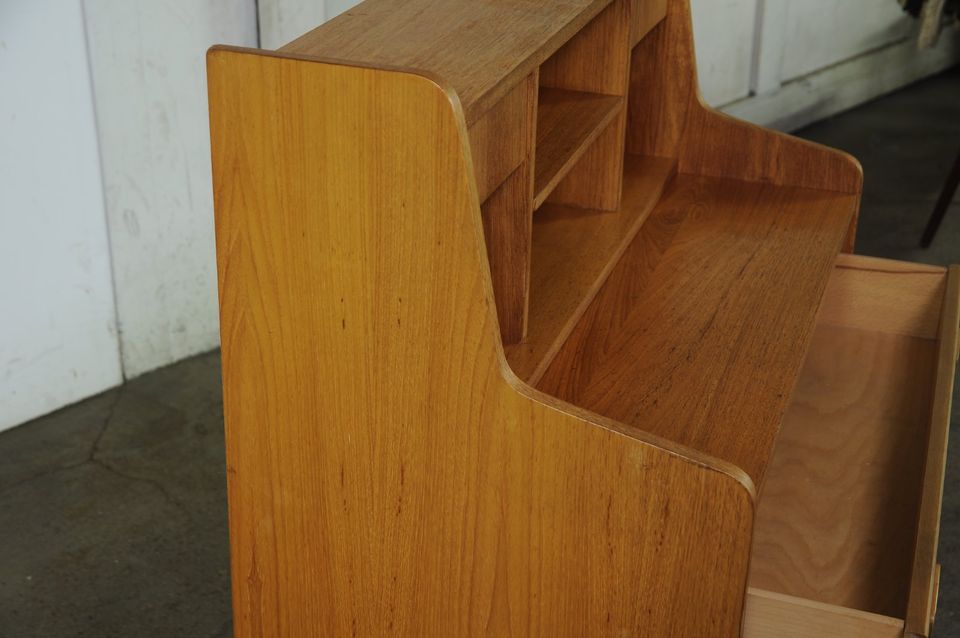 Skand. vintage Teak Sekretär Schreibtisch Arbeitstisch 50er 60er in Hamburg