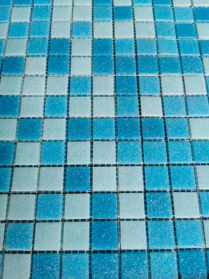 Mosaik Fliesen blau Bad Pool Mosaikmatte in Diez