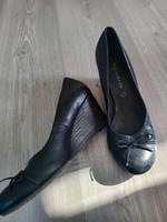 Schöne Schuhe mit Keilabsatz von Tamaris Nordrhein-Westfalen - Alsdorf Vorschau
