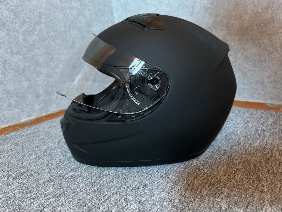 Rallox Motorradhelm + Tragetasche in Kassel