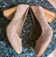 Pumps GRACELAND  NEUW 38 schick bequem  beige 8 cm Absatz Leipzig - Dölitz-Dösen Vorschau
