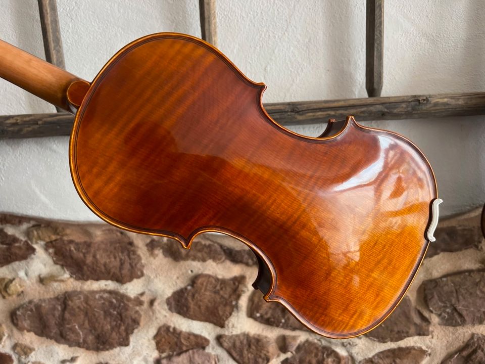 Hochwertige 3/4 Geige Violine mit sehr schönem Klang - NEU in Freiburg im Breisgau