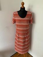 More & More Kleid Sommerkleid Missoni Style korallenrot weiß 44 Bayern - Ingolstadt Vorschau