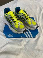 ADIDAS Sportschuhe , Laufschuhe Größe 45 1/3 Schleswig-Holstein - Lübeck Vorschau