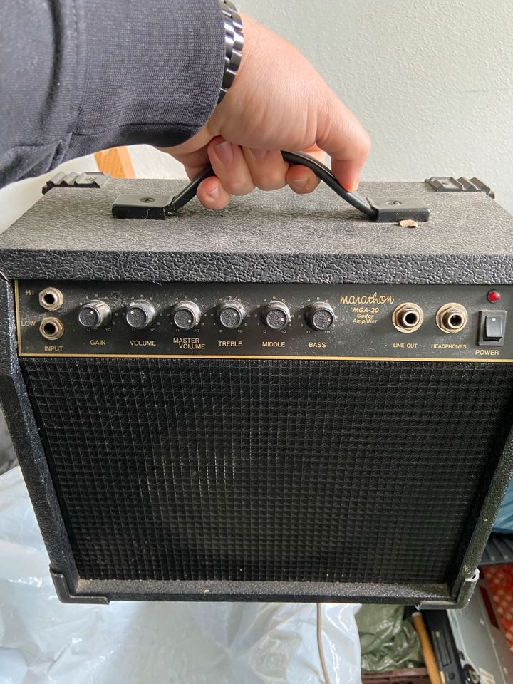 Verstärker Marathon 20 Guitar Amplifier E-Gitarre in Brahmenau