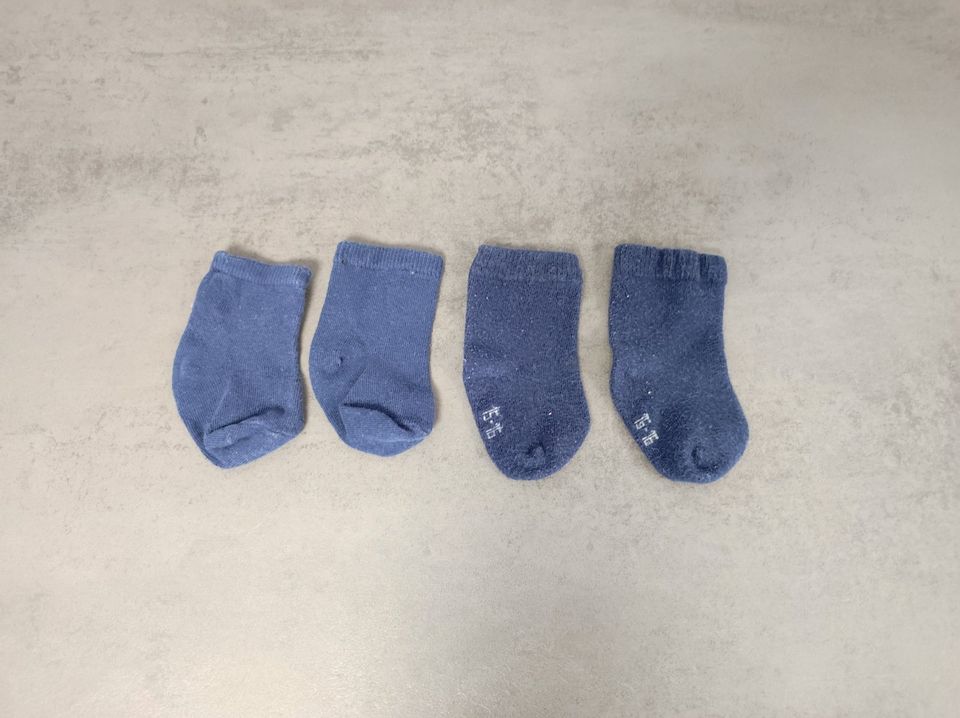 AL56 AL62 AL-ACC blaue Socken in Größe 15-16 in Bremen