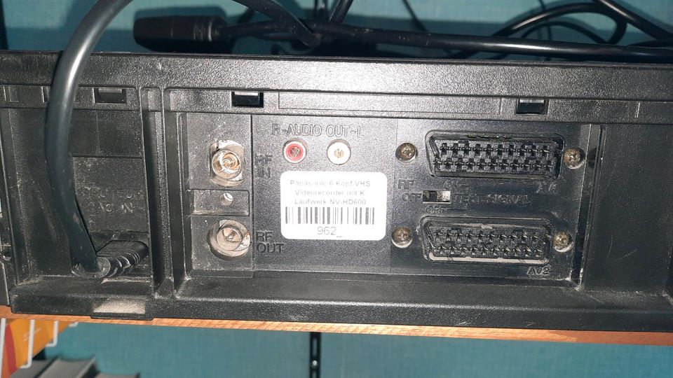 * VHS Sammlung 80er Horror Action+Videorecorder Panasonic NVHD600 in Oldendorf (Landkreis Stade)
