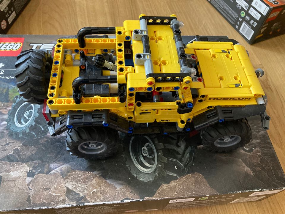 LEGO Technic Jeep® Wrangler 42122 in Berlin