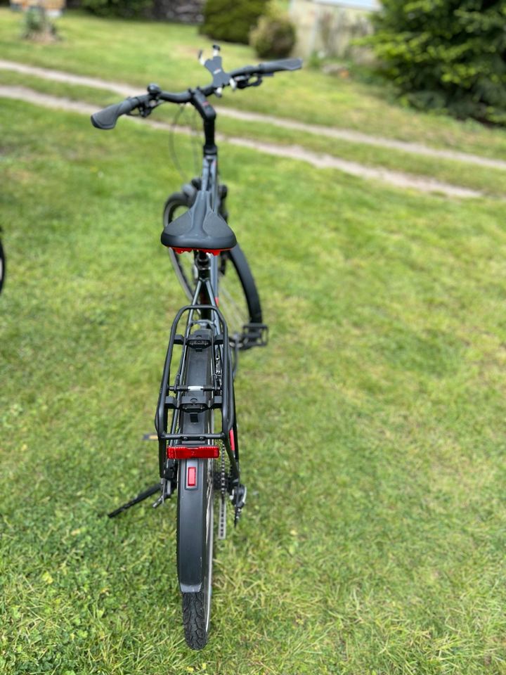 Cube Touring One, 28 Zoll, Rahmengröße 54 cm in Angermünde