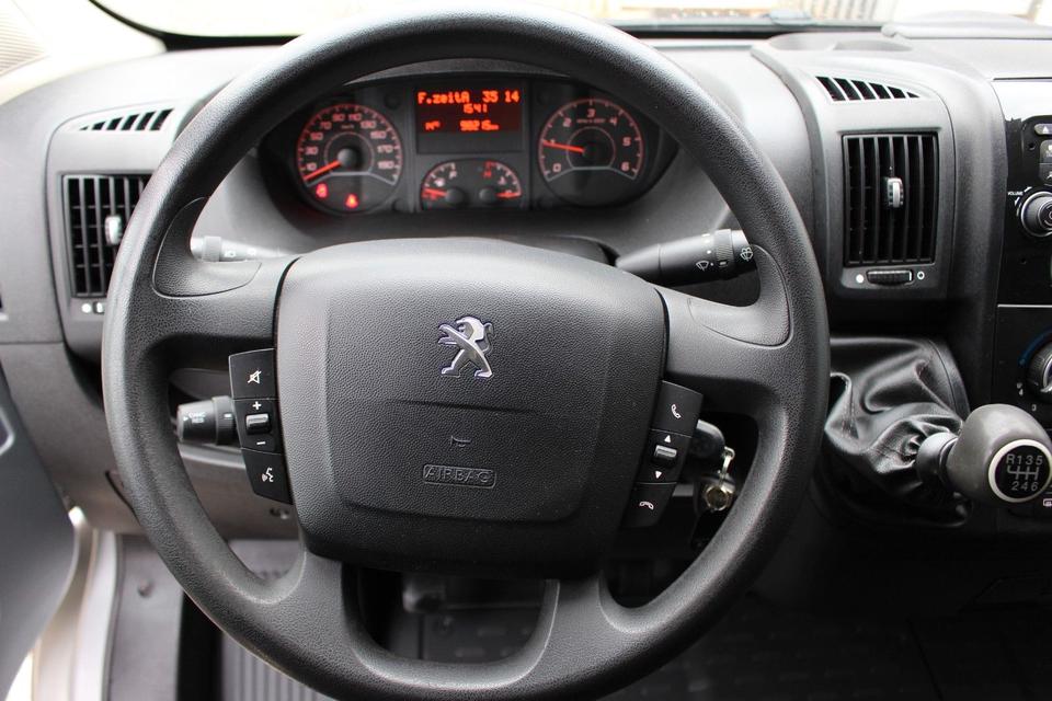 Peugeot Boxer Kasten L2H2 Pro BlueHDi 130+Klima+Tempomat in Berlin
