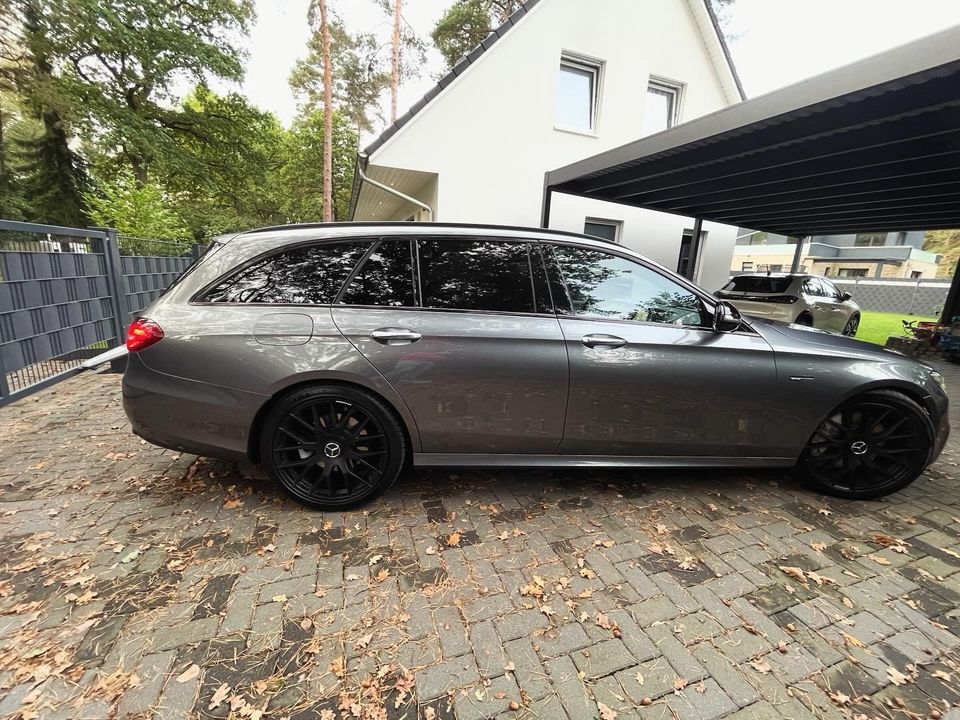 Mercedes-Benz E-Klasse T-Model 43AMG Optik Night HuD Cete in Wedemark