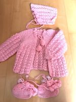 Baby Mädchen Garnitur rosa Vintage Jacke Mütze Schuhe gehäkelt Nürnberg (Mittelfr) - Nordstadt Vorschau