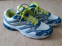 Sportschuhe Gr 39 Laufschuhe Sneaker Hessen - Kirchhain Vorschau