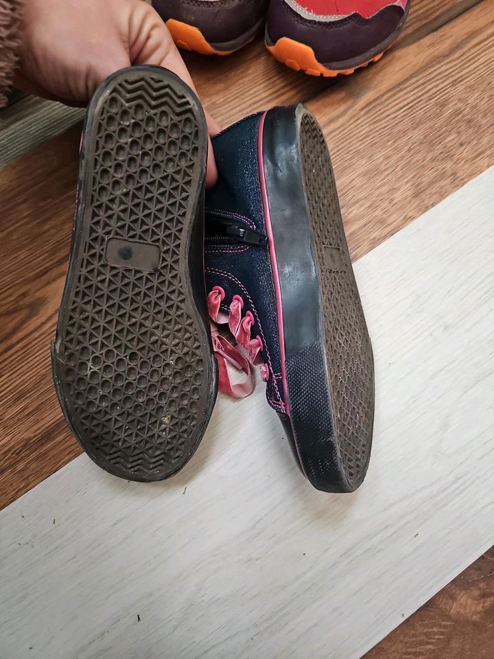 Schuhe gr 32 in Kalefeld