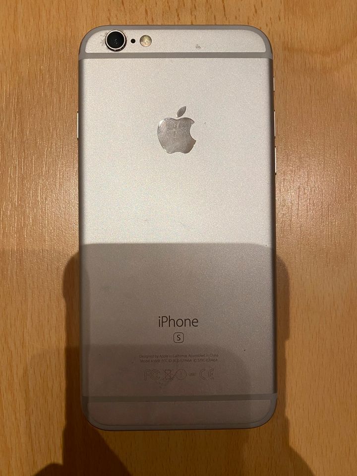 IPhone 6S 64 GB Silber mit Hülle Gebraucht in Serrig