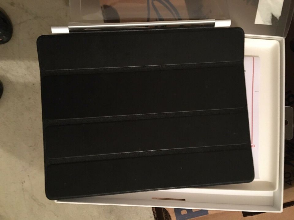 iPad II Smart case Leder schwarz in Rudersberg