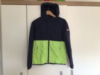 Tommy Hilfiger Jungen Jacke gr. 164 TOP Zustand Niedersachsen - Zeven Vorschau