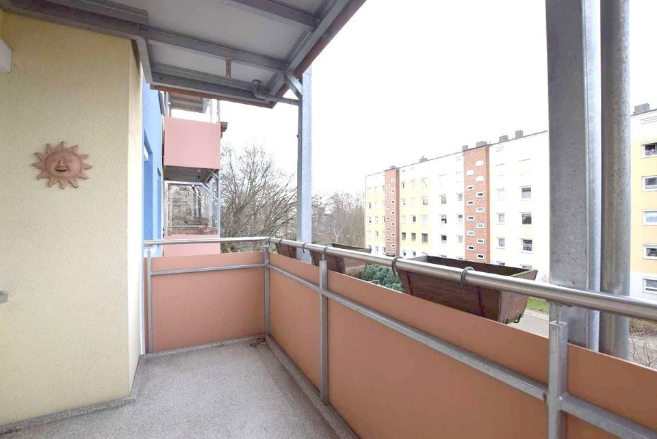 Sonnige 3-Zimmer-Wohnung mit Balkon und Einbauküche in ruhiger, stadtnaher Lage von Lebenstedt. in Salzgitter