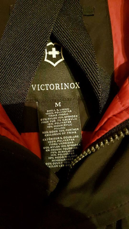 Winterjacke  für Damen,  Victorinox, neuwertig, Größe M in Boostedt