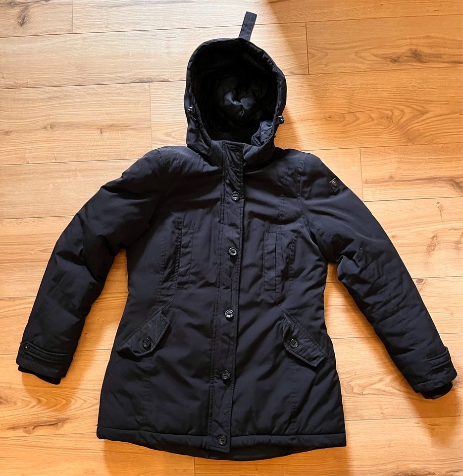 Schwarze Winterjacke Damen  Gr. 38 in Pinneberg