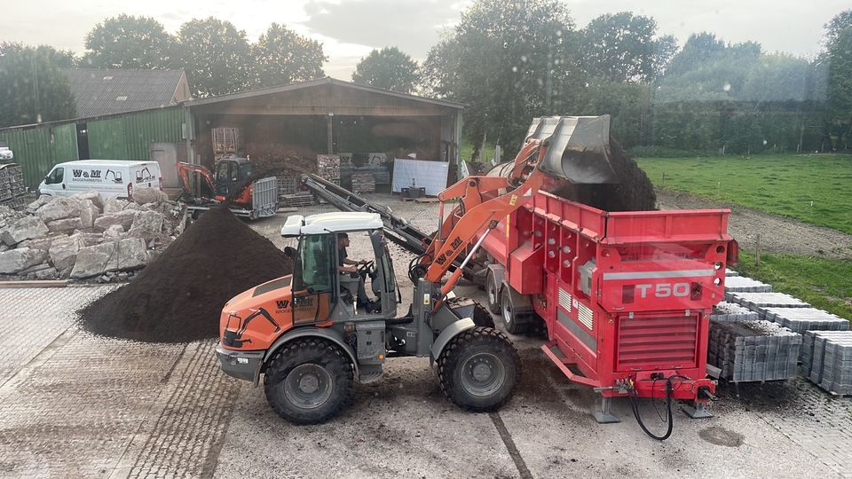 Gesiebter Mutterboden zu verkaufen in Uplengen