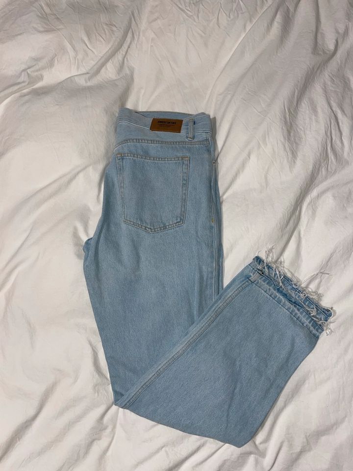 Jeans/Cord/Chino Hose - Paket aus 8 Hosen in Hamburg