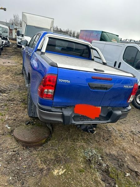 TOYOTA HILUX,DOPPELCAB,SCHLACHTFEST,ERSATZTEILE in Dortmund