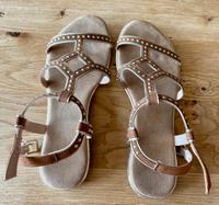braune Sandalen mit goldener Verzierung Nordrhein-Westfalen - Hürth Vorschau