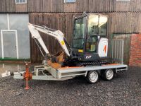 Minibagger Bobcat E17 incl. Baumaschinentransporter Niedersachsen - Varel Vorschau