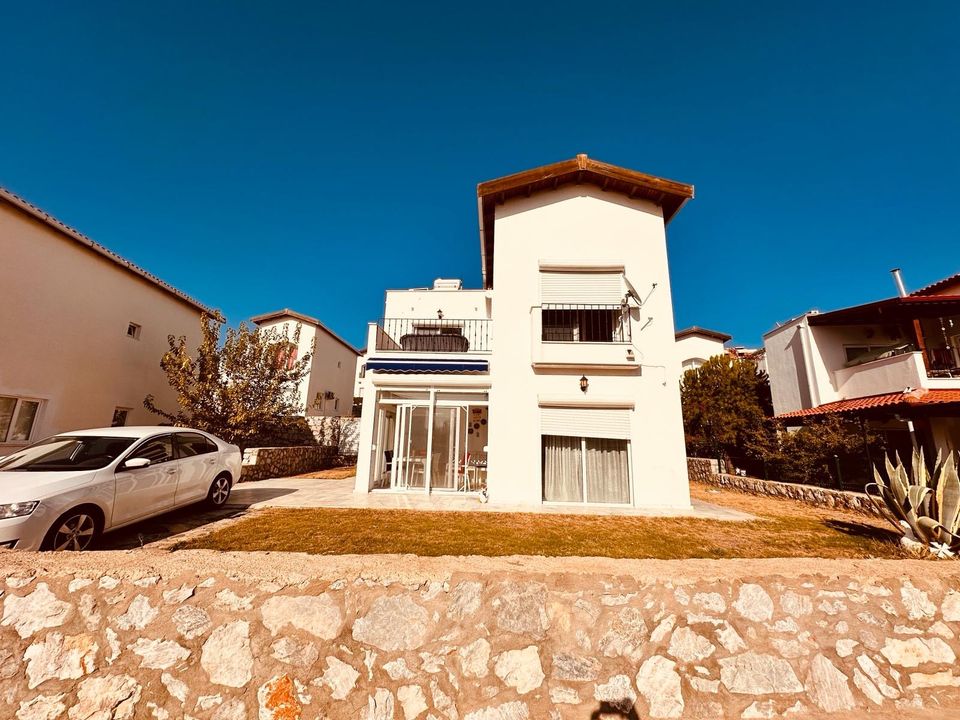 Luxus Villa mit 400qm eigenem Grundstück direkt am Meer in Didim Akbük nahe Kusadasi & Bodrum Türkei Ägäis in Bremen