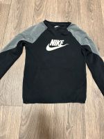 Kinder Nike Pullover große 128-137 Hannover - Nord Vorschau