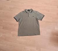 Fred Perry T-Shirt – Grün & Blau – Größe 106 cm Bayern - Augsburg Vorschau