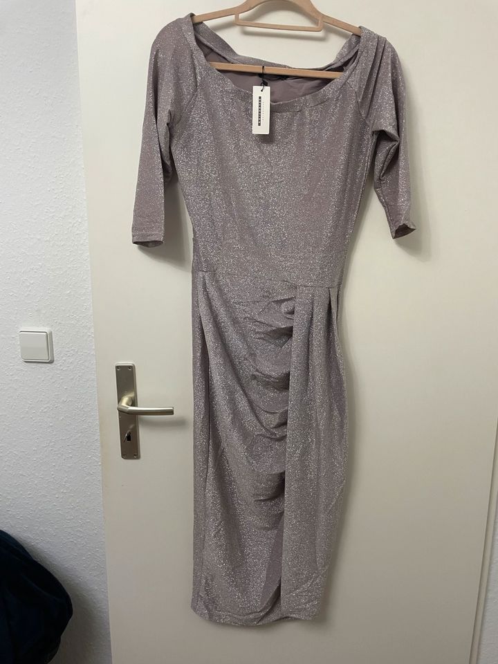 Abendkleid Glitzer in Laatzen