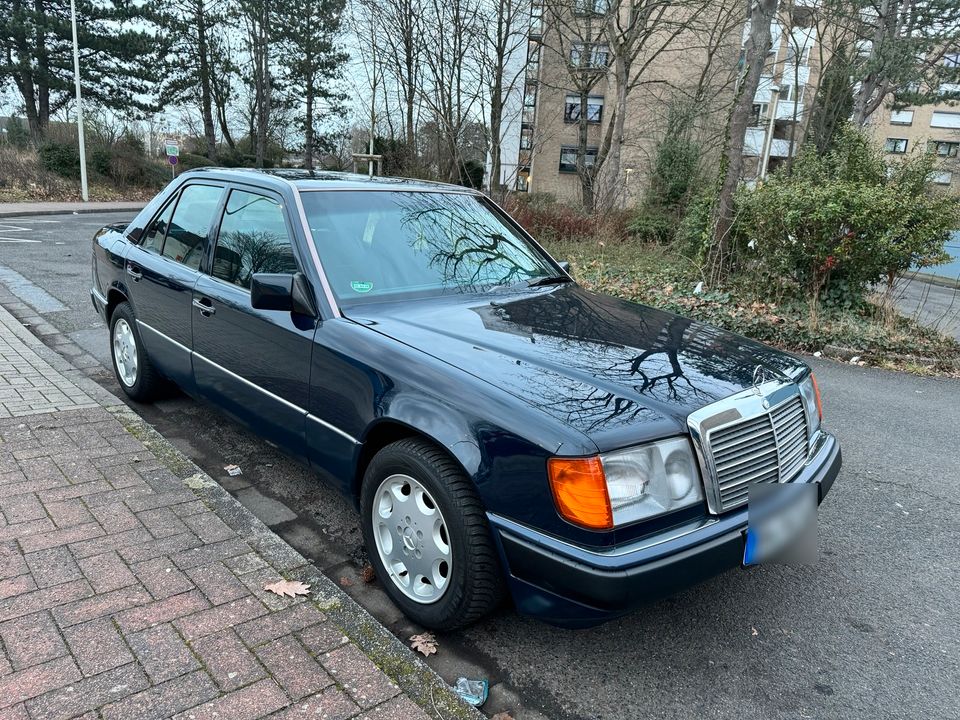 Mercedes 280E Top Zustand in Bonn