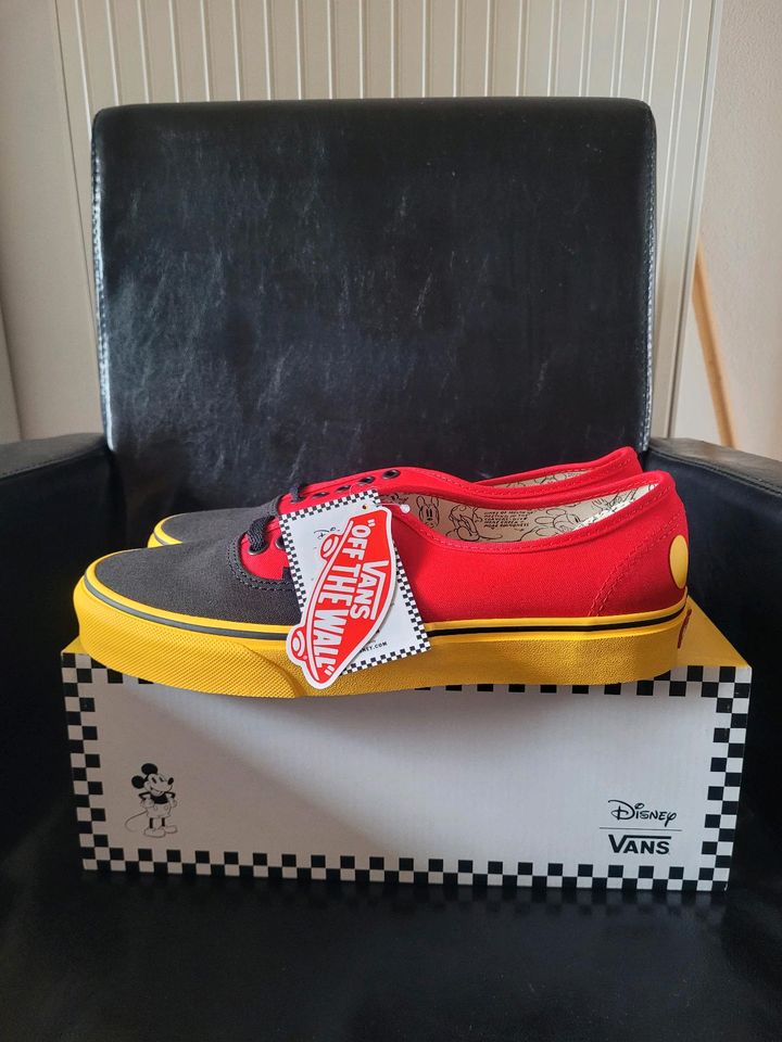 Vans Authentic Mickey Mouse in Waldstetten